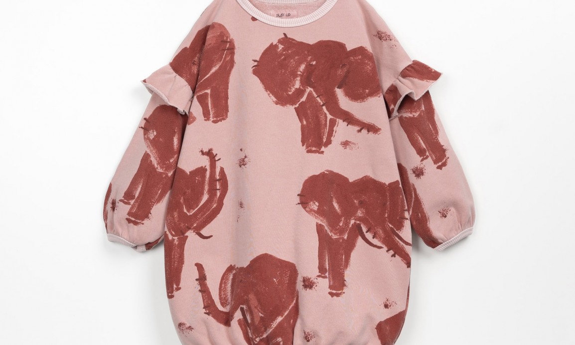 Dress with elephant print 